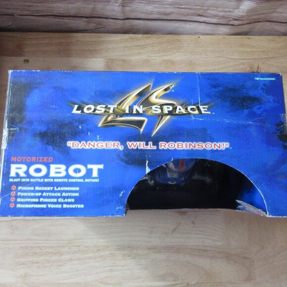 Lost in Space Robot 1997 Remote Controlled Motorized Toy Trendmasters - Picture 7 of 8